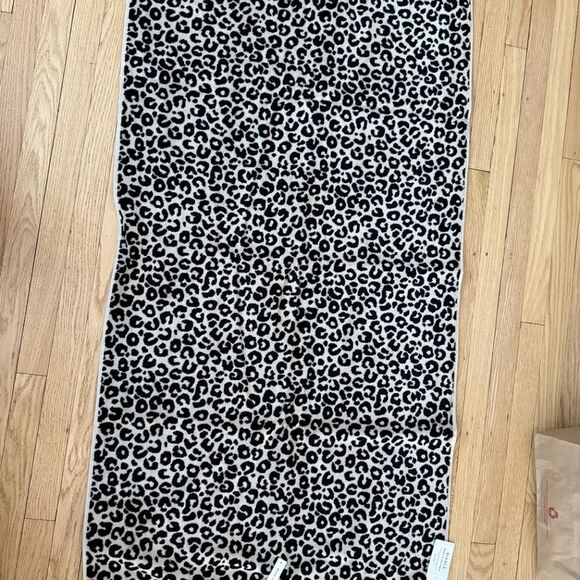 Bianca Portugal Leopard Towel Set 6pc Luxury Bath Hand Tip Towels Artistic - Picture 6 of 9